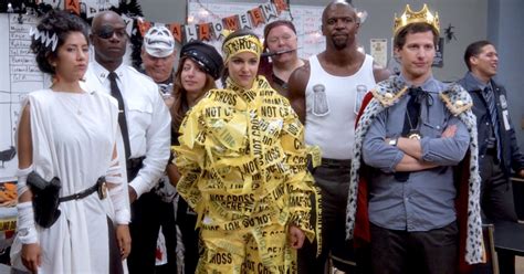 brooklyn 99 halloween heist episodes|Brooklyn Nine.